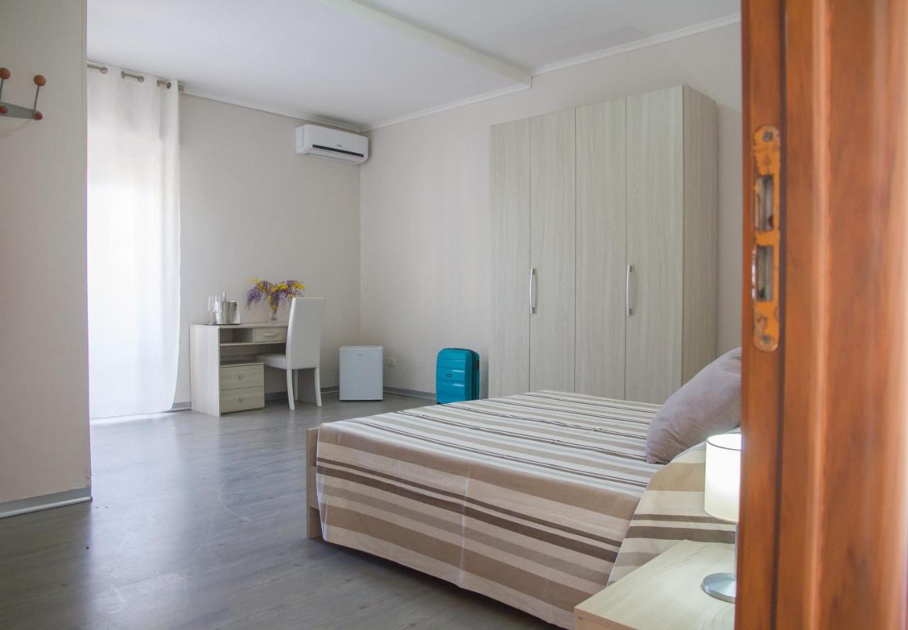 Bluriva Hotel Cirò Marina Extérieur photo