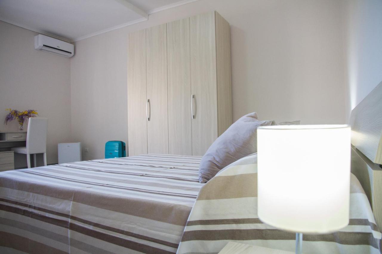 Bluriva Hotel Cirò Marina Extérieur photo