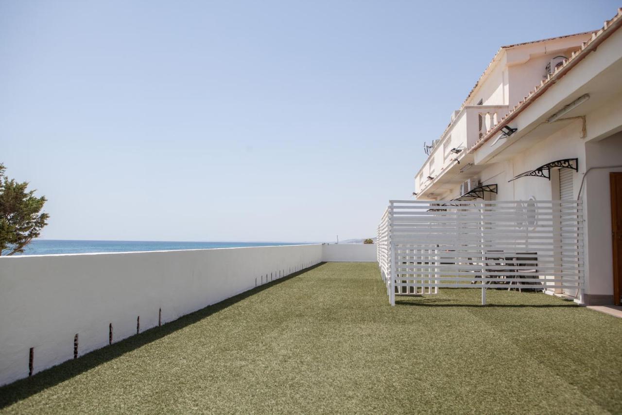 Bluriva Hotel Cirò Marina Extérieur photo