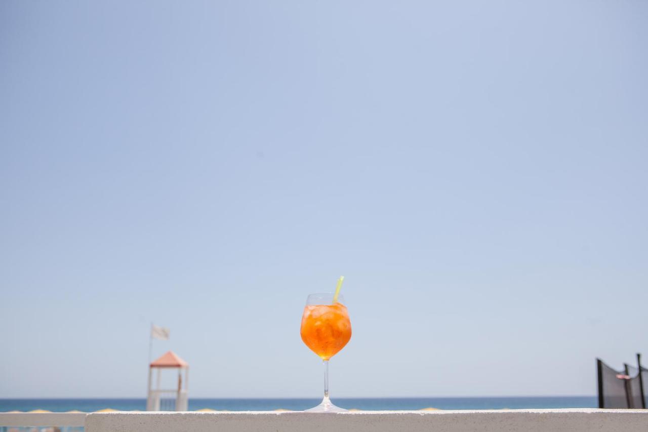 Bluriva Hotel Cirò Marina Extérieur photo